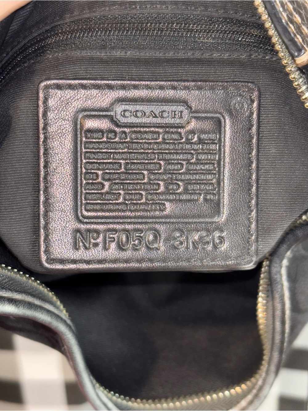 Coach SoHo Lurex Signature Black Hobo Gunmetal Python Embossed Leather 2005 - Picture 8 of 8